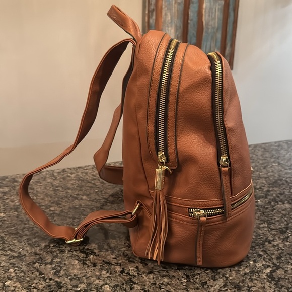 Steve Madden brown pebbled soft vegan leather backpack bag EUC - Picture 3 of 16